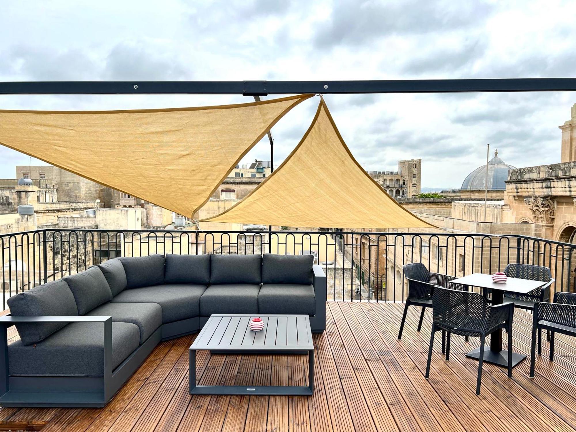 Florette Suite 1Br With Stunning Lounge Terrace By Arcobnb Floriana Eksteriør bilde