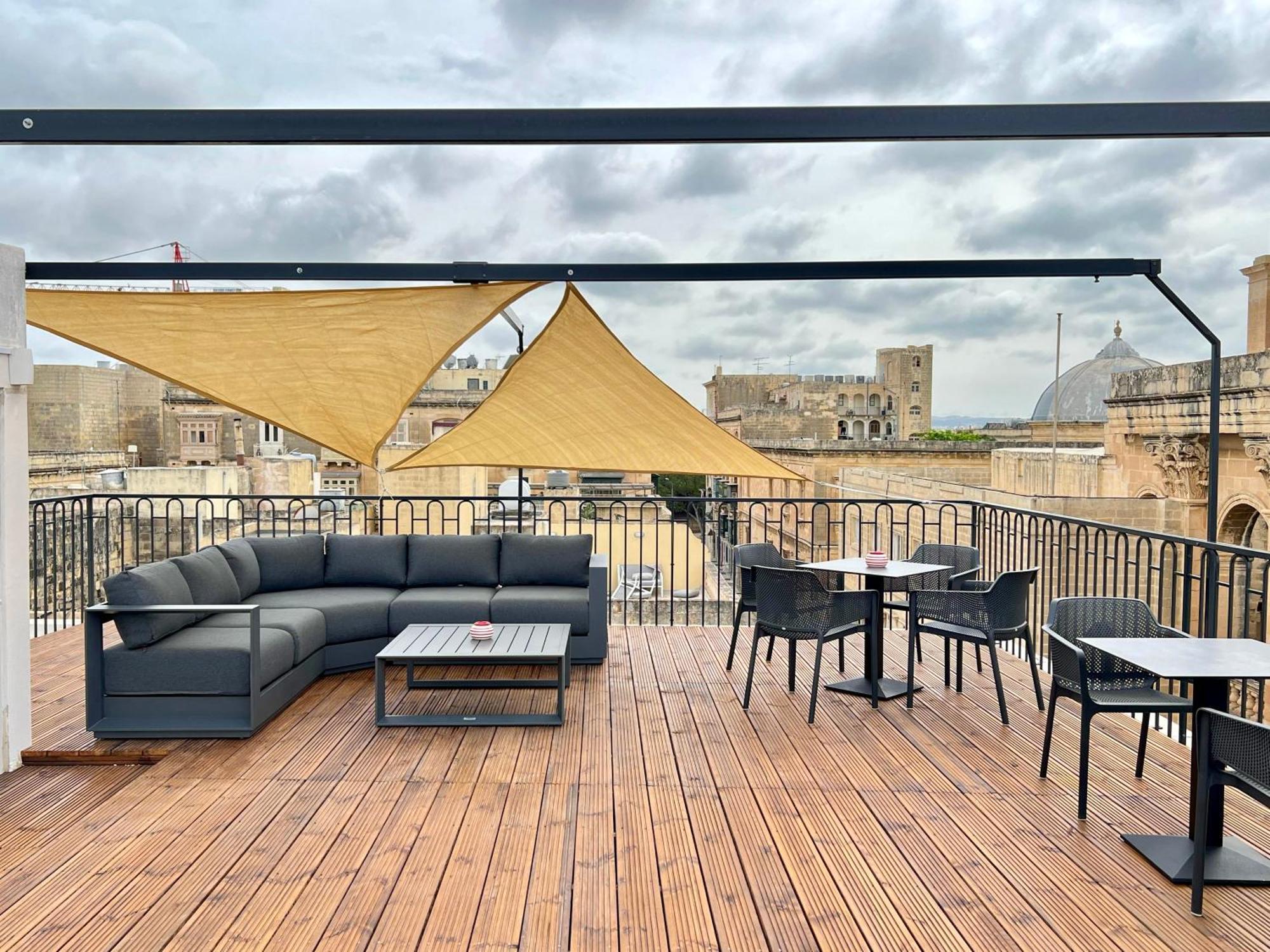 Florette Suite 1Br With Stunning Lounge Terrace By Arcobnb Floriana Eksteriør bilde